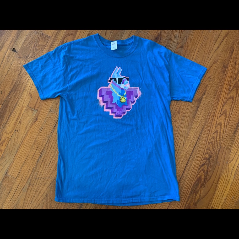 gray shortsleeve cotton fortnite lama t shirt